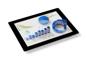 Finanzplanung mit App auf Tablet Computer